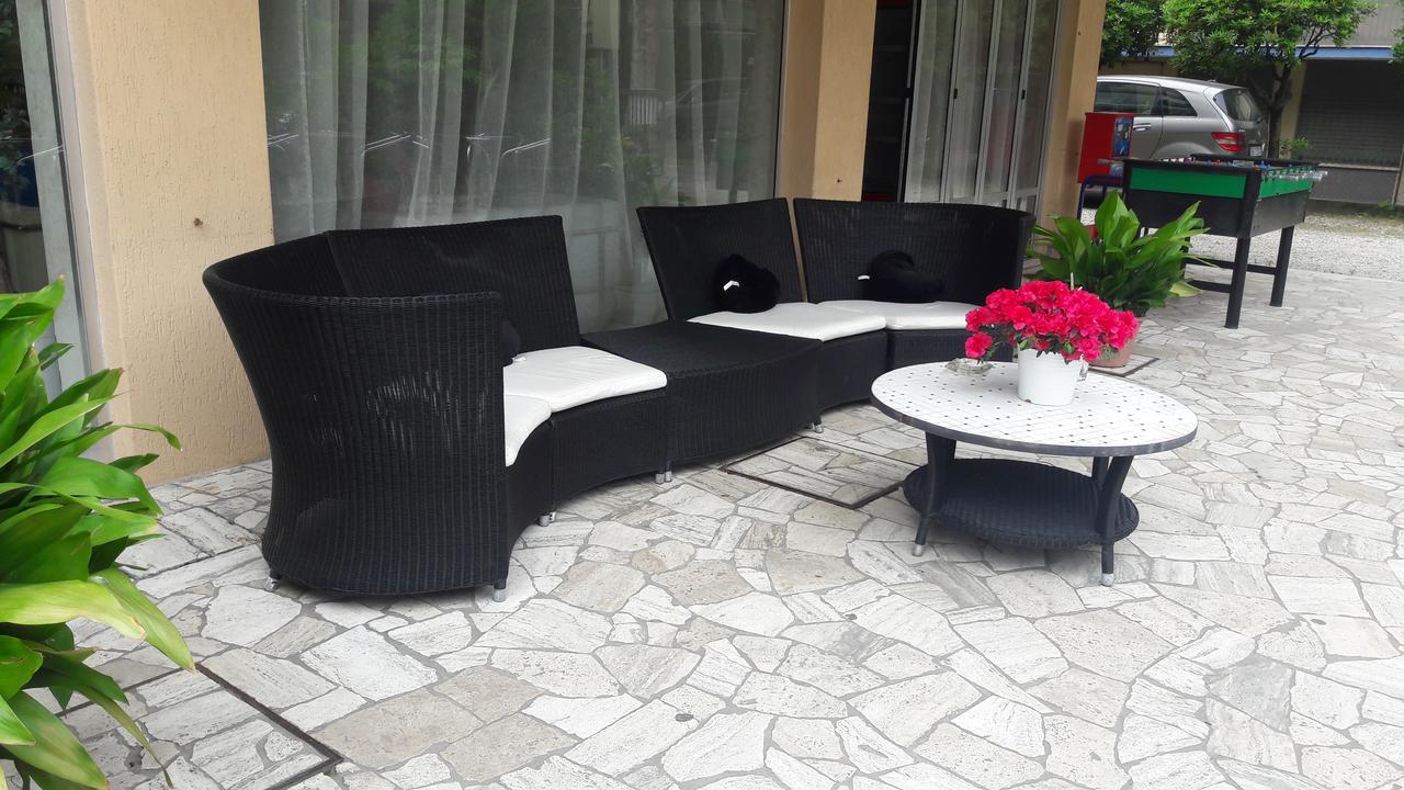 Hotel Magriv Rimini Exterior foto